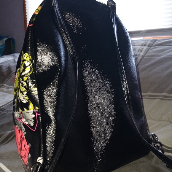 Backpack - Picture 3 of 3